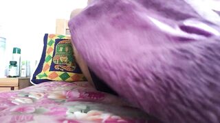 Sexy Wake Up and Play! Humping and Cumming on my pillow