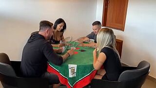 A card game ended up in a couple exchange with Kel Abate and Bruna Carlos!