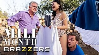 Horny Sexy (Lulu Chu) Finds What She Desperately Needs In (Kyle Mason's) Big Dick - Brazzers