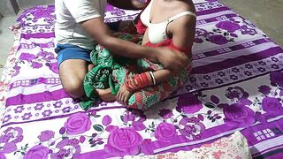 Morning Me Kapde Bechne Wali Garib Ladki Ko Pese Dekar Choda