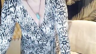 Hot milf free live strip show