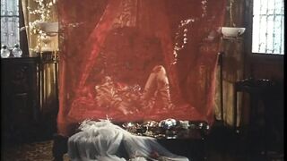 Gorgeous brunette tries anal