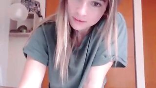 Whats her name / name of the girl!