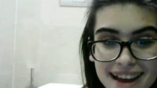 Tiny 18 Yr Italian Cam Girl Masturbates on Exposedcams.cf