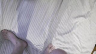 Pleased the guy with foot and pussy and got sperm on her feet