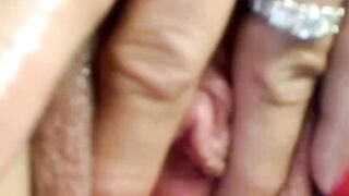 Hot clit close up on cam