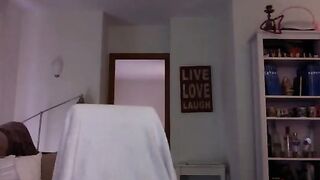 Hot amatuer brunette toying wet pussy on cam