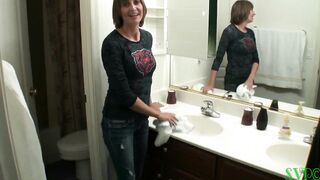 Cougar stepmother teaches me how to hold onto a girlfriend