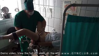 Exelent orgasm on gyno chair
