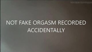 Real Orgasm Recorded by Accident