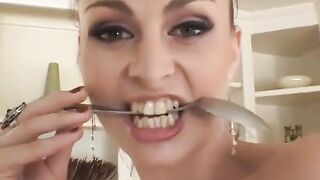 Horny Babe Enjoys Blowing a Huge Hard Cock Indoors