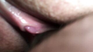 I make my husband to clean up after himself. Eating gaping pussy with cum.