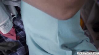 Perv stepmoma Janna Hick gives BJ to her stepson