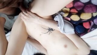 I ask my boyfriend for help to leave my vagina very wet