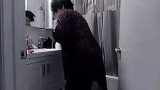 Butt plug in Jen