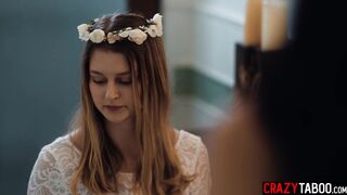 Lesbian Alex Coal soaked brides Bunny Colby pussy after she kissed her