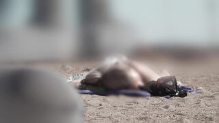 Bulge dick flash on beach - public flashing