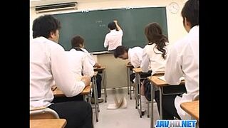 Japanese got her pussy played with dirty fingers