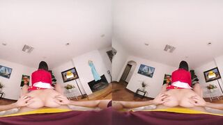 Eliza Ibarra As Boa Hancock Will Do Anything For Your Thick Dick In Virtual Reality Cosplay