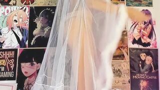 sexy teasing dancing hot giantess