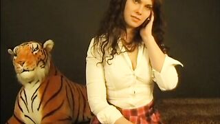 I'm Irina a brunette cam girl with a shaved pussy and today