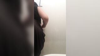 Arab in office toilet squirts at the end. She has a lot of fun.