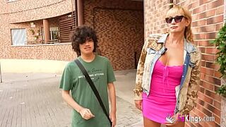 18 years old dude loses her virginity to SUPERMILF Victoria Vera!