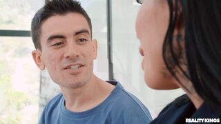 House Hunting Humper – Reality Kings