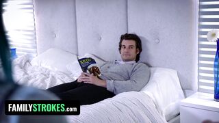 FamilyStrokes - Kinky Stepmom Aaliyah Love Licks Jewelz Blu's Pussy While Stepdaddy Deepthroats Her