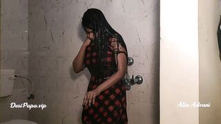 desi college girl alia advani taking shower