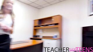 Teen squirt in teacher fucks student threesome