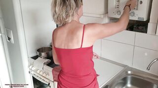 100% Amateur Over 45 Milf Spreads Her Legs For Step Son In Kitchen