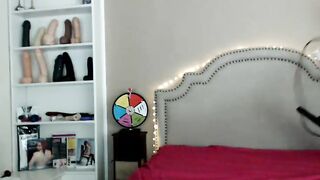 Big Tit MILF Anna Bell Peaks Gives Hot Webcam Show