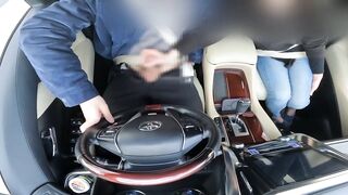 A frustrated married woman makes me ejaculate with a handjob while driving