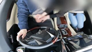A frustrated married woman makes me ejaculate with a handjob while driving
