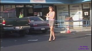 He meets the beautiful milf at the parking lot and offers him a nice 69 at her house
