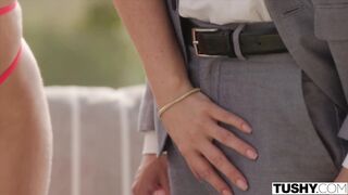 Curvy Goddess Vic Marie gets Her Perfect Ass Filled