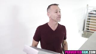 Step daughter wants to fuck an older guy | Lou Laine