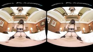 Big natural tits in your FACE! Naughty America VR