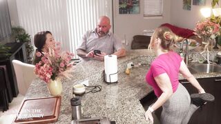 Sex Freak Freya Von Doom Visits StepDad And New Wife - AITSFS1:E7 4/4