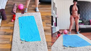 Naked Yoga with SexyDea
