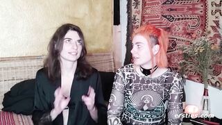 Ersties - Heißes Kerzenwachs und BDSM-Spiele mit Zora und Desiree