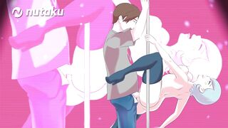 Stripper Breaks Her Dancing Pole While Getting Pounded Hard On Stage