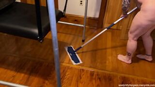 Squirting GILF Muffy Slayer Anal