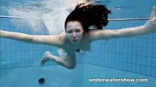 Andrea shows nice body underwater