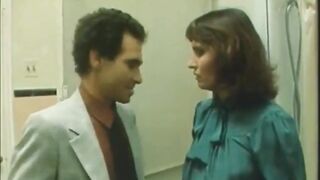 Best blowjob scenes from Roommates 1981