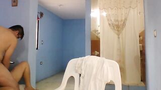 MEXICAN CULONA INFIEL COMES TO BREAST AND FUCK