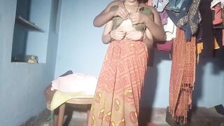 Deshi village bhabhi pissing hot virel mms video