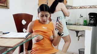 Horny stepdaughter masturbates in front of her stepmother