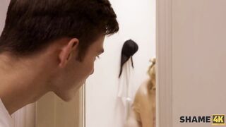 SHAME4K Handsome man always wanted to have fun with his mothers friend